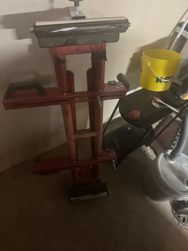 Delta Shopmaster Miter Saw plus stand in Power Tools in Calgary - Image 3