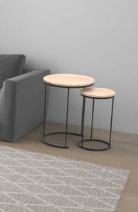 Free  delivery side table set