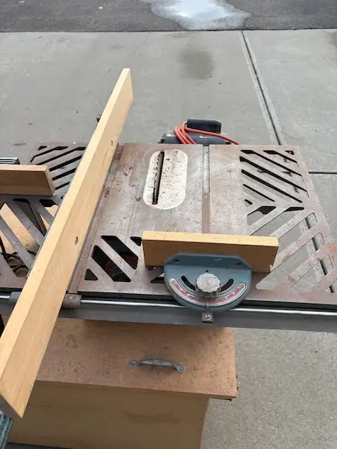 Saw and Router table in Power Tools in Strathcona County - Image 3