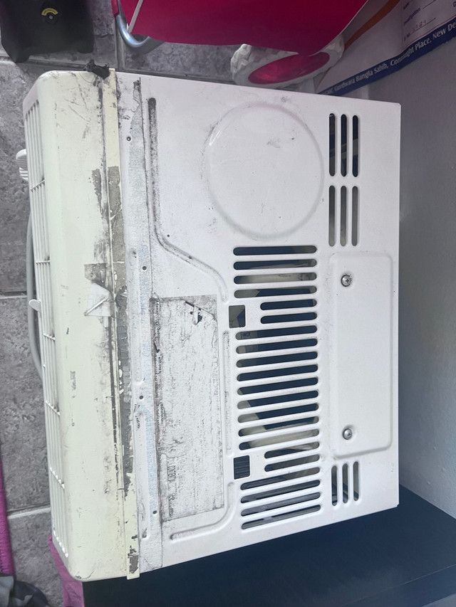 Window air conditioner Arctic King AC dans Chauffages et humidificateurs  à Ville de Montréal - Image 3