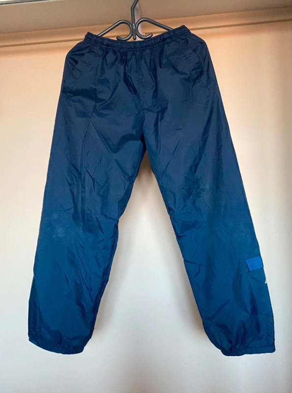 MovingSale:Nike youth snow pants,lightweight,excellent condition in Kids & Youth in Saskatoon