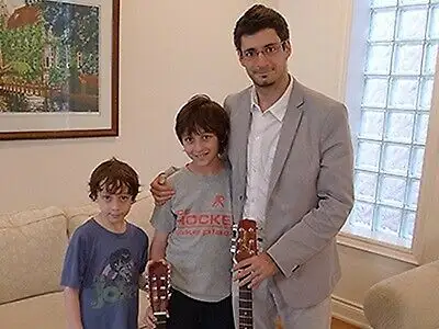 Beginner Rock & Campfire Guitar | McGill Grad | Seneca Professor558369783562915841