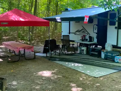 2021 K-Z ESCAPE E201TB UPGRADES POWER TONGUE, MAX AIR, UPGRADED NEW MATTRESS KING DIVIDES TO 2 TWIN...