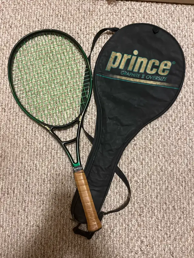 Prince Graphite 2 110 in Tennis & Racquet in Belleville - Image 2