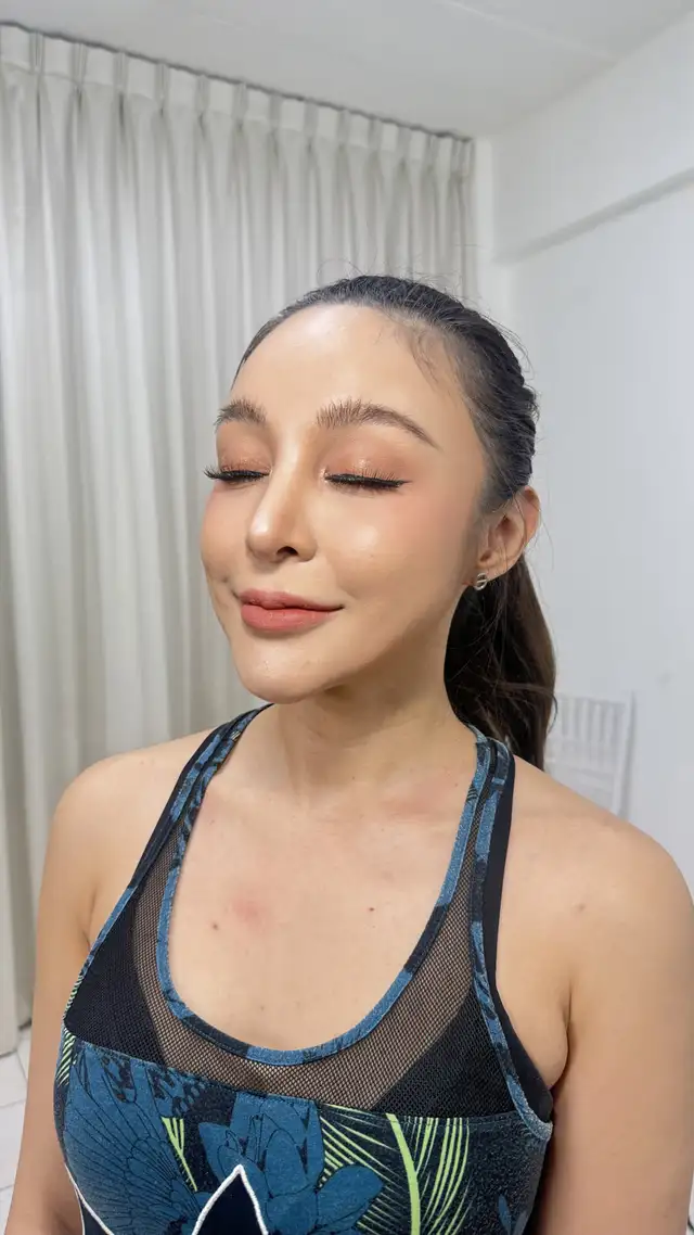 Make Up Artist ($80)64519983406594120