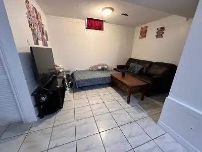 Looking for a FEMALE tenant to shared basement unit