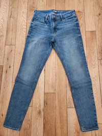 NEW - Old Navy Rock Star Skinny Jeans