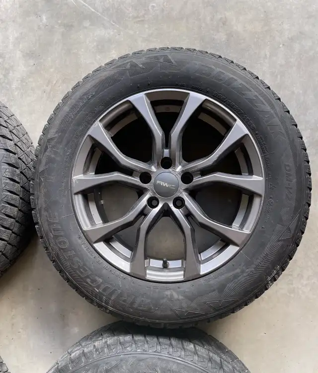 Bridgestone Blizzak DM-V2 225/65R17 + DAI Alloy Rims 5x110 in Tires & Rims in Ottawa - Image 3