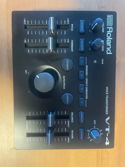Roland VT-4 - lightly used, View more