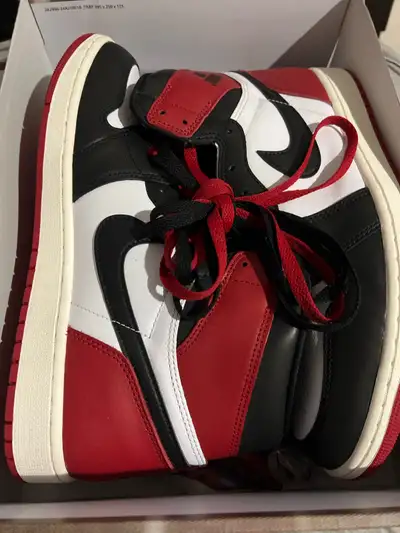 Jordan 1s size 12, View more