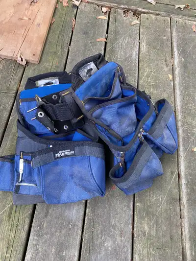 This is a heavy duty tool belt that has never been used. It’s overkill for what I need.