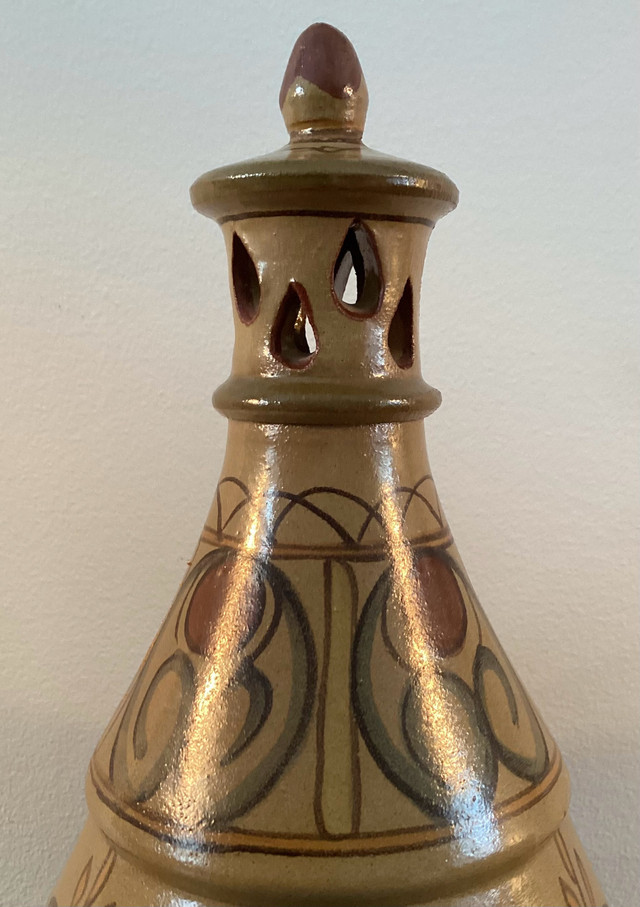 Vintage Portuguese Hand Painted Pottery Ashtray Tealight Holder dans Décoration intérieure et accessoires  à Ouest de l’Île - Image 3
