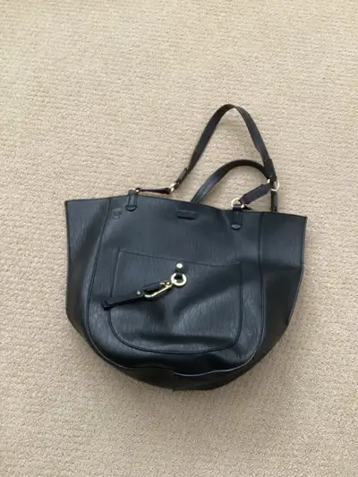 LIKE NEW LARGE CALVIN KLEIN PURSE (SEE LISTING), View more