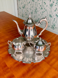 ❤️ ONEIDA Silver Plated Coffee or Tea Pot 4-Pcs Set ❤️