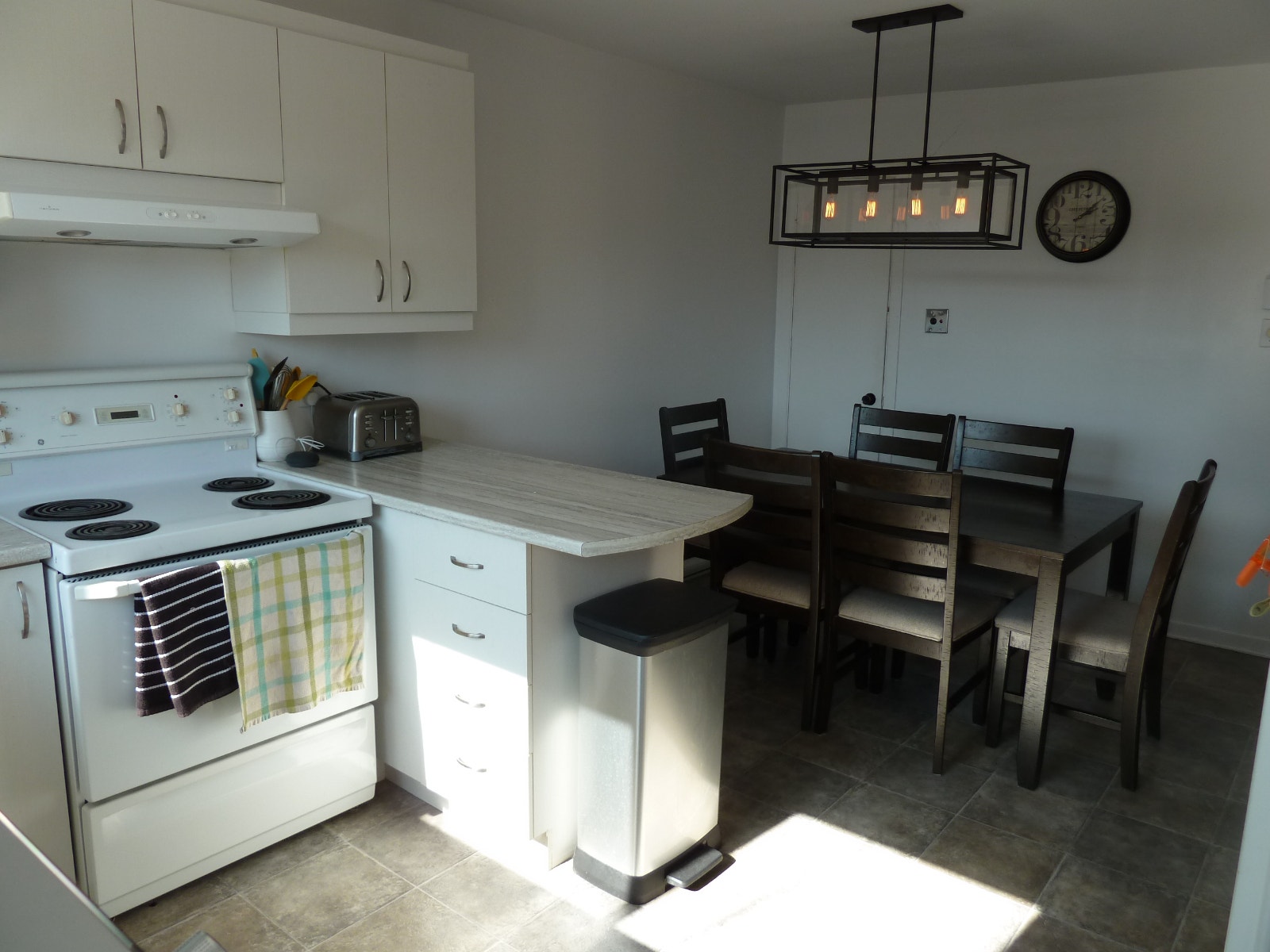 4 1/2 à Pointe-aux-Trembles, septembre 1200 $ — photo 3