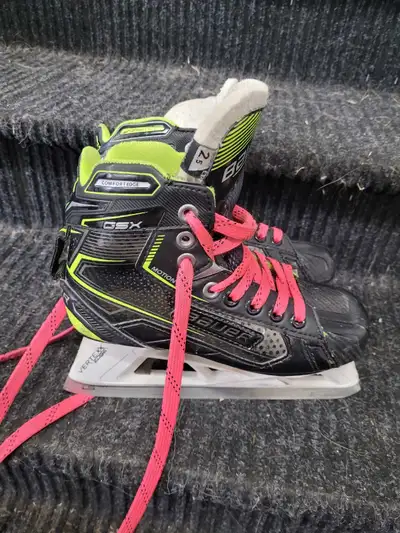 Bauer gsx goalie skates 2.5 EE, View more