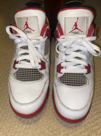 Air Jordan 4 fire red Size 7 Youth