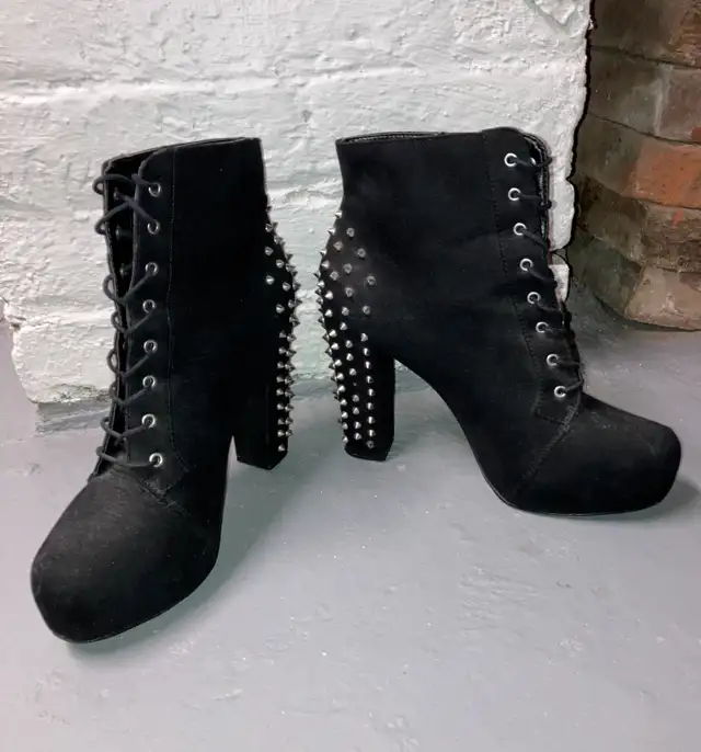 Black Studded Platform Heels (Size 10) in Women's - Shoes in Hamilton - Image 2