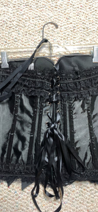  Black corset
