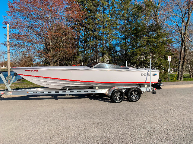 2006 DONZI 22 Classic496 Mercury Magnum HO with Bravo X Drive in Powerboats & Motorboats in Muskoka - Image 2