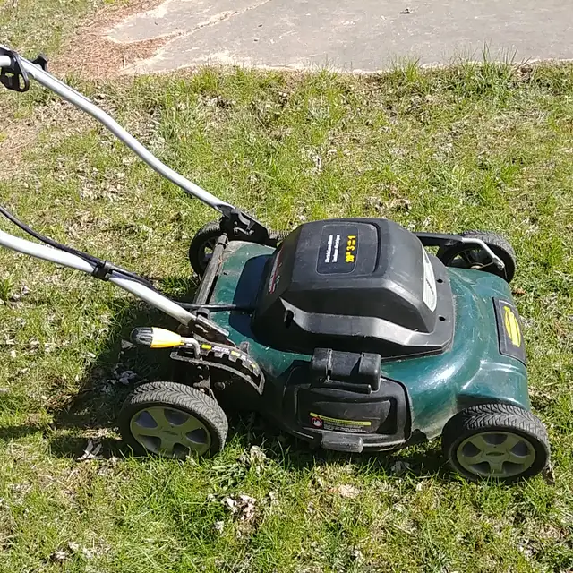 20" steel-body YARDWORKS Electric Mulcher Mower (r.$499+) in Lawnmowers & Leaf Blowers in City of Toronto - Image 3