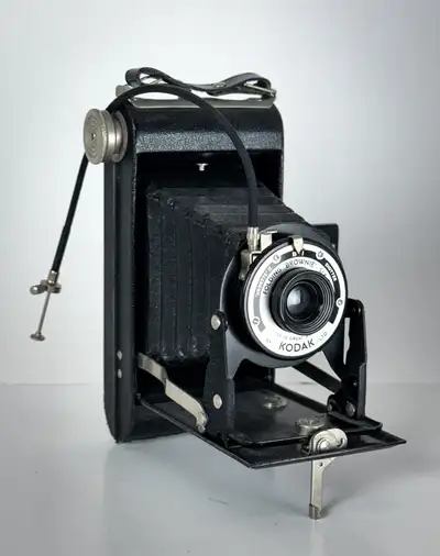 Kodak Folding =Brownie Six-20, View more