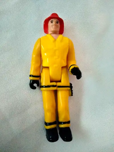 Yellow Suite ,4" Tall