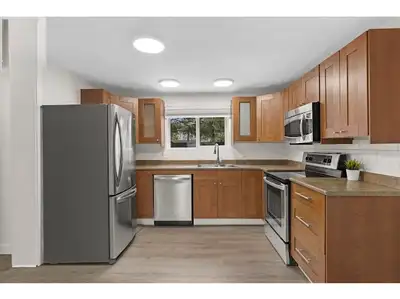 Bright & Renovated 3-Bedroom Suite in Port Coquitlam