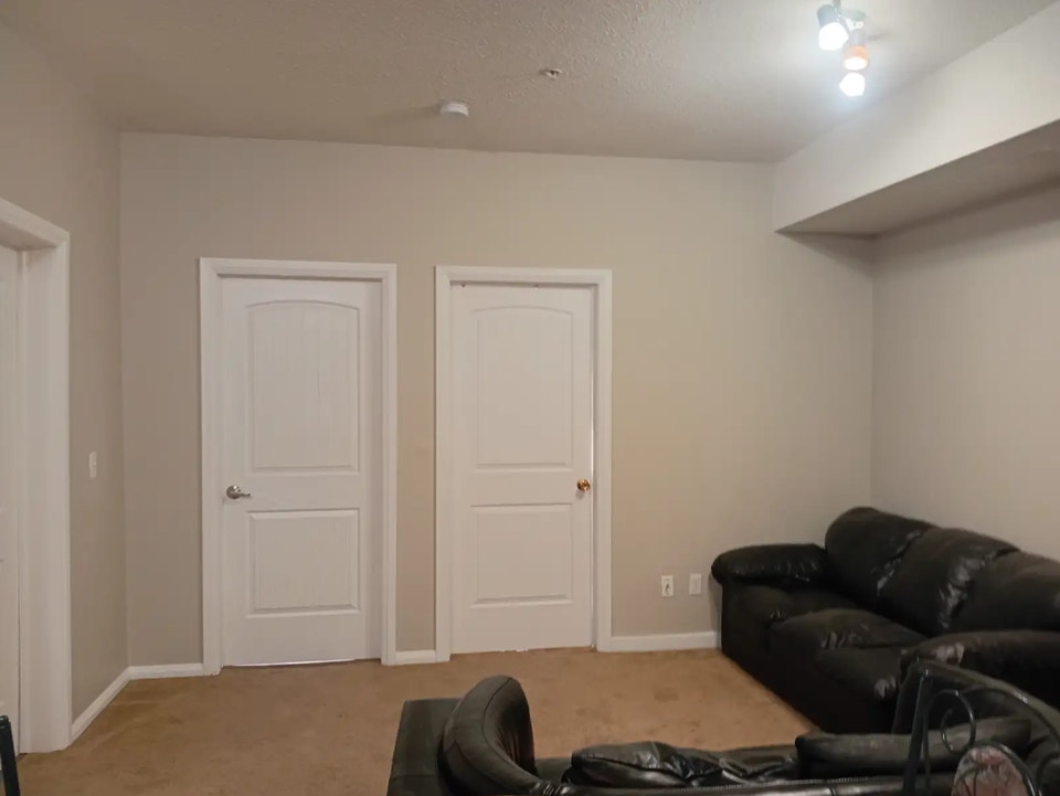 Downtown 3 bedroom rental 4