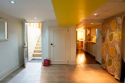 Large 1-bdrm basement apartment at Dovercourt and Geary