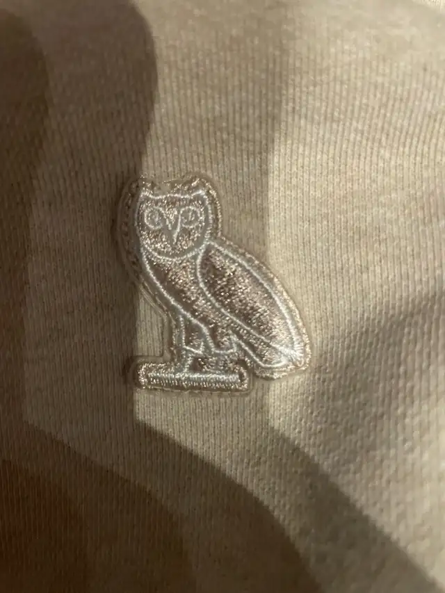 Men’s OVO oatmeal hoodie in Men's in Markham / York Region - Image 3