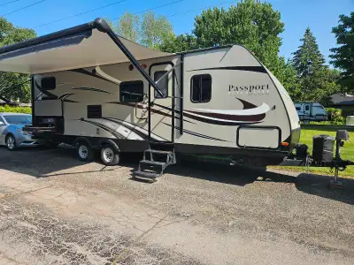 For Sale: 2016 Keystone Passport Ultra Lite 2670 BH – $25,000 Ready for your next adventure? This me...