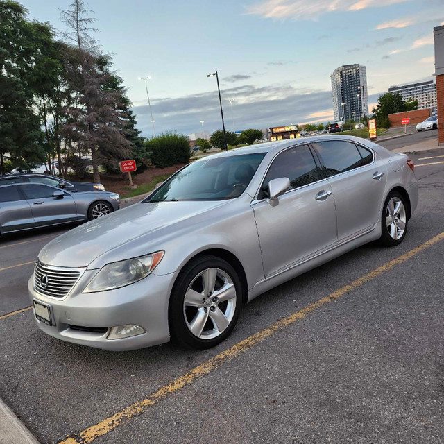 lexus   luxury 2007 LS 460L in Cars & Trucks in Mississauga / Peel Region