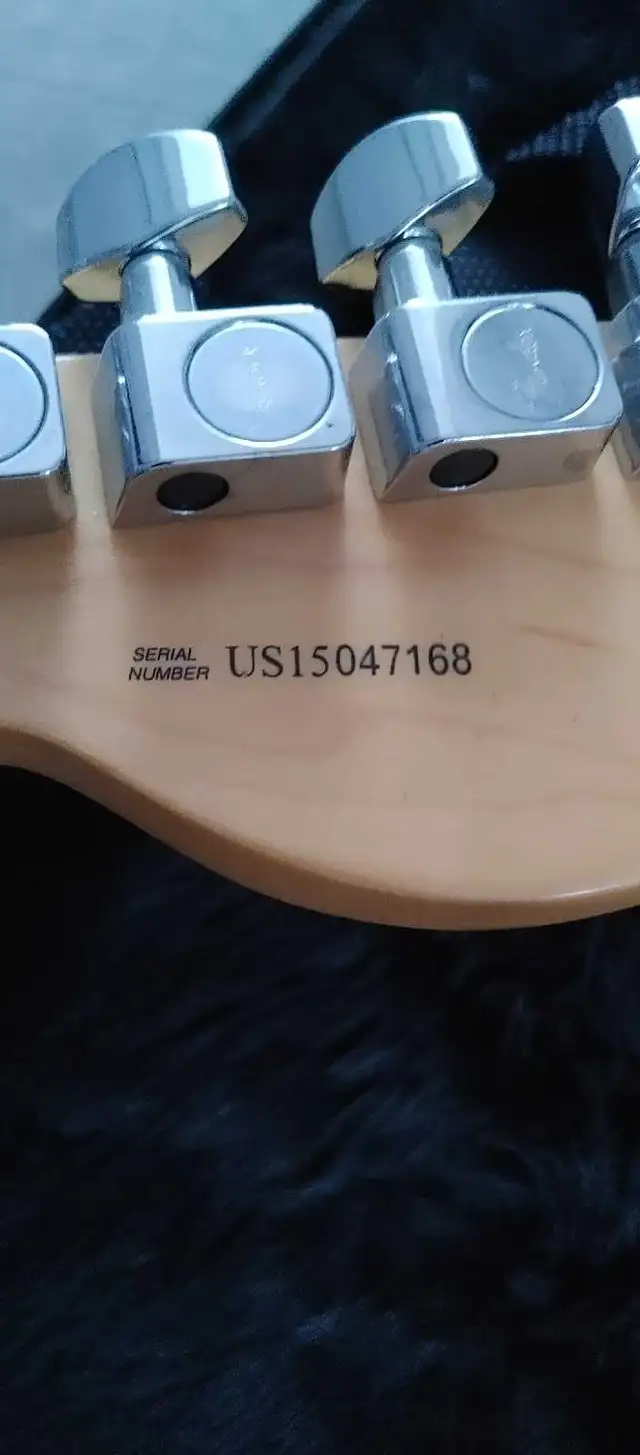 Fender Telecaster Rouge Corona California in Guitars in Laval / North Shore - Image 5