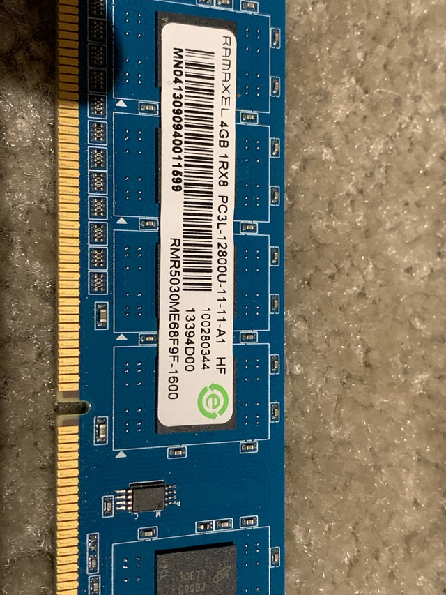 Ram ordinateur 2 x 4gig  dans Composants de système  à Laval/Rive Nord