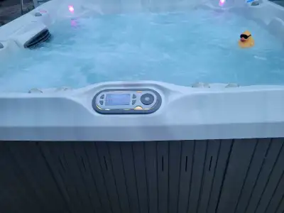 2013 Jacuzzi J480, View more