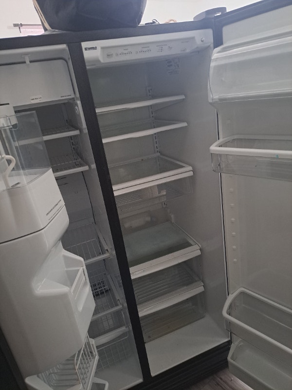 Kenmore fridge/freeze Refrigerators Windsor Region Kijiji