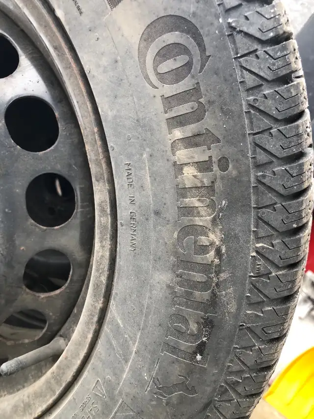 Pneus d'hiver 16" sur jantes VW 5x112 in Tires & Rims in Lévis - Image 6