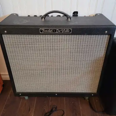 Three amps Fender deville 2x12 with attenuator to tame this loud beast 600. VOX AC15 15 watts tube 6...