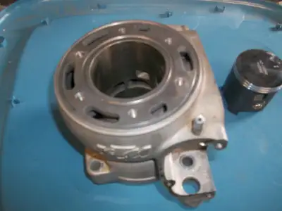**** PAR TÉLÉPHONE S.V.P..... 5I4.9I2.22I2 *****..... RÉUSINAGE DE MOTEUR, CYLINDRE, PISTON, CR 80 -...