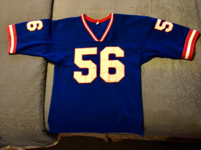 Vintage Giants football jersey - Lawrence Taylor HOF # 56 - LRG in Arts & Collectibles in City of Toronto - Image 3