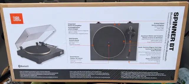 JBL Spinner BT Turntable in Stereo Systems & Home Theatre in Calgary - Image 2