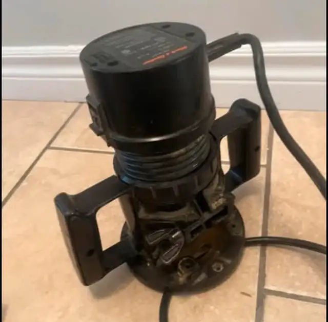 Black & Decker Plunge Router 760463347538153987122