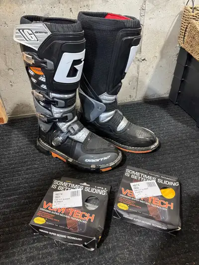 Gaerne Supermoto boots. - Size 8 (42 Euro) - Used, but have low wear time - Excellent condition - Co...