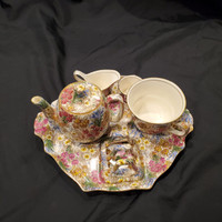 Royal Winton -  Marguerite Tea Set