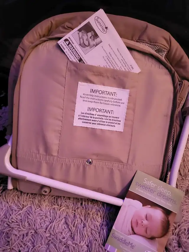 Bassinet in Cribs in Napanee - Image 5