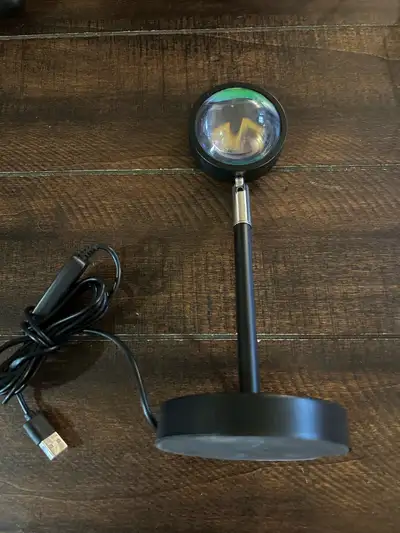 Halo Lamp - Blue Tooth Control - USB plug in - Adjustable Price Negotiable