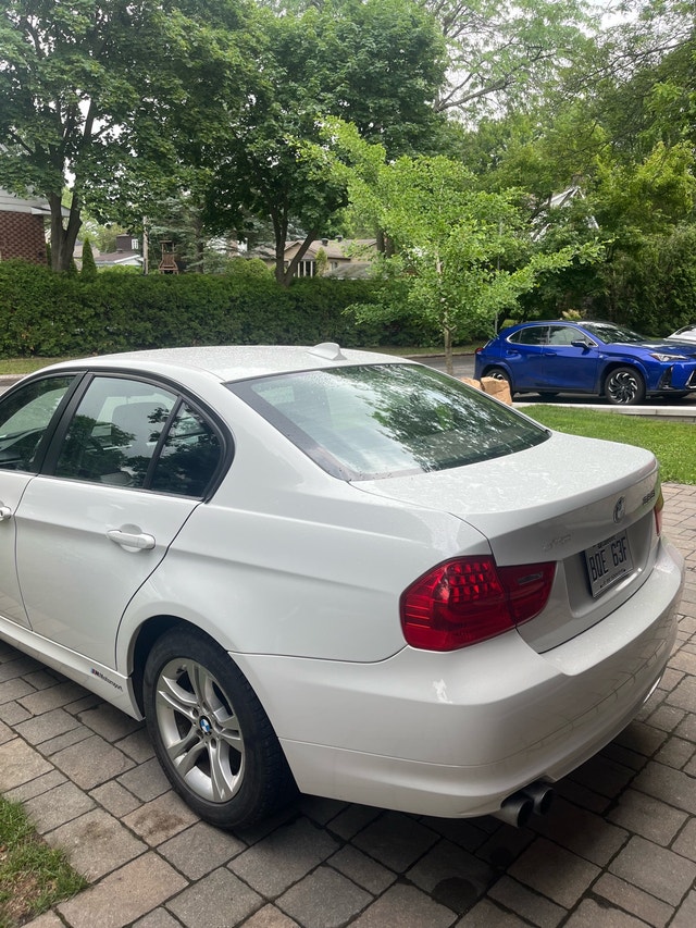 BMW 328I XDrive 2011 — photo 2