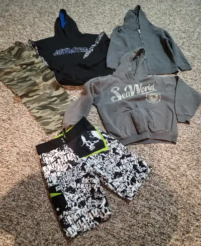 Boys sz 12 winter lot, View more
