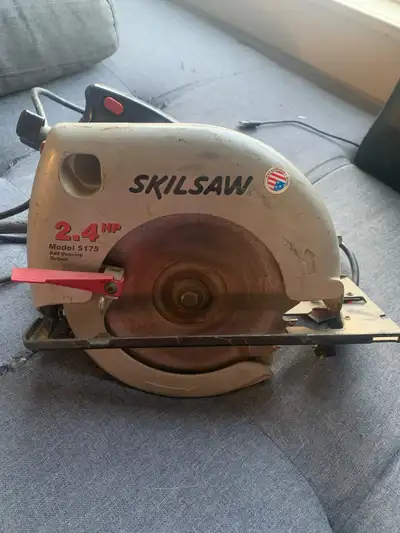 Used vintage skilsaw. 20$